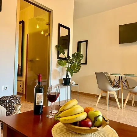 Pnoe Tsimas Apartament *