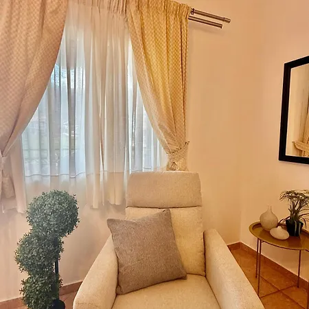 Apartament Pnoe Tsimas *